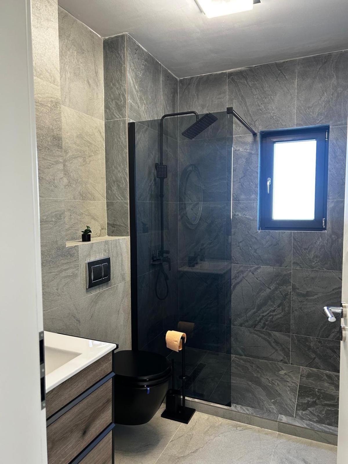 K&K Apartements كرايوفا المظهر الخارجي الصورة